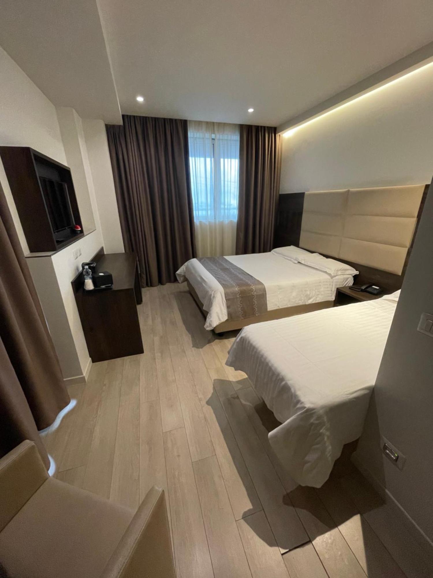 Hotelluxuryprato ภายนอก รูปภาพ