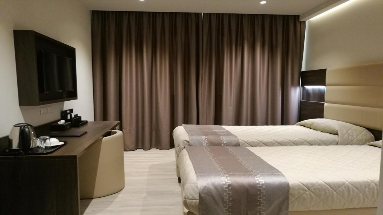 Hotelluxuryprato ภายนอก รูปภาพ